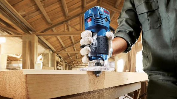 Bosch GKF 550 Freze - 3