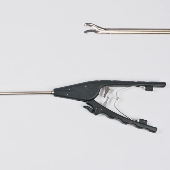 Laparoskopik Sağ El Needle Holder - Plastik Saplı - PraticMed - 2
