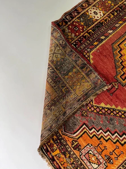 112 x 167 cm Yıkanabilir Küçük Boy Sarı tonları olan El Dokuma Uşak Kilimi - 9