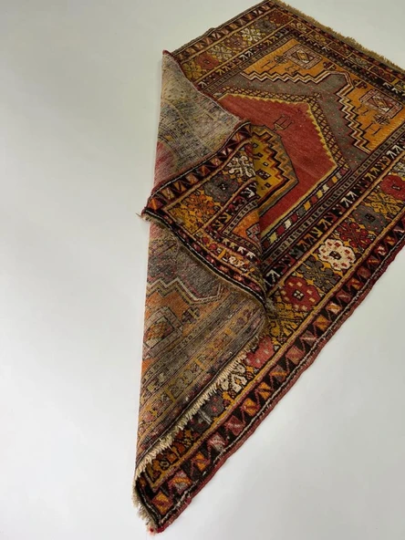 112 x 167 cm Yıkanabilir  Küçük Boy Sarı tonları olan El Dokuma Uşak Kilimi - 8