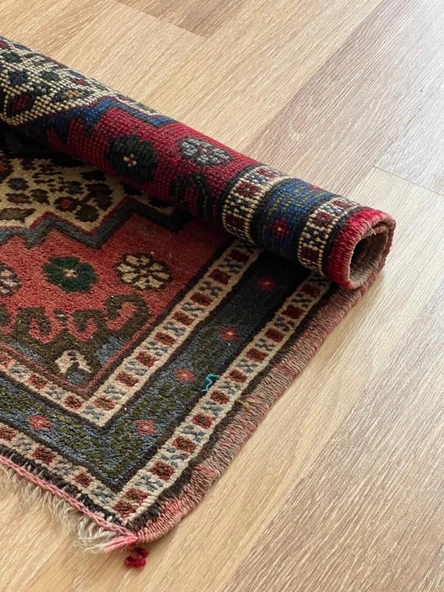 57x60 cm Küçük Vintage El Dokuma Kilim, Çiçek Desenli Geleneksel Türk Halısı, Küçük Dekoratif Halı, Harika Hediye - 5