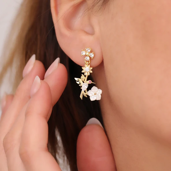 925 Ayar Gümüş Arı Kuşu Sedef Çiçekli Küpe ürün görseli