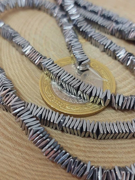 Hematit Taşı Kare Şekilli 1*4mm Dizi (56050) - Resim 2