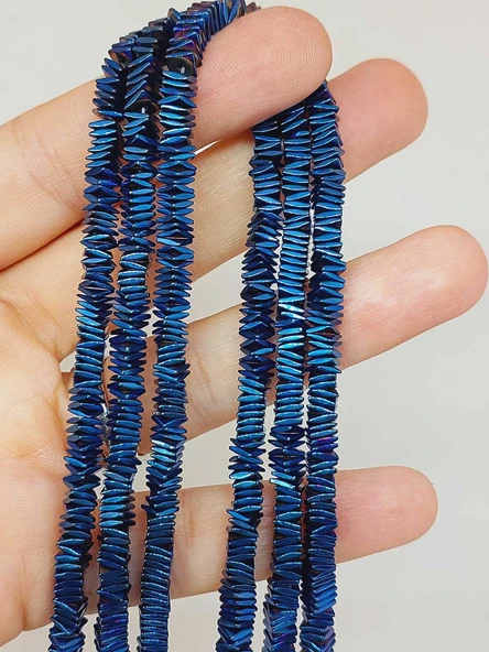 Hematit Taşı Kare Şekilli 1*4mm Dizi (56054) ürün görseli