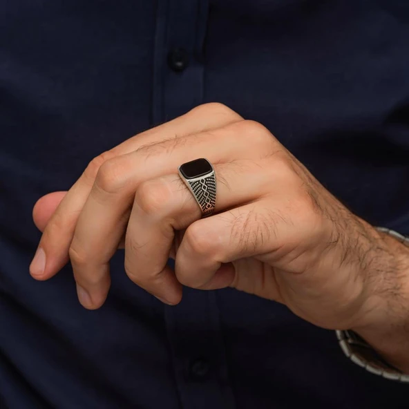 Siyah Oniks Taşlı Kare Tasarım 925 Gümüş Yüzük - Resim 4
