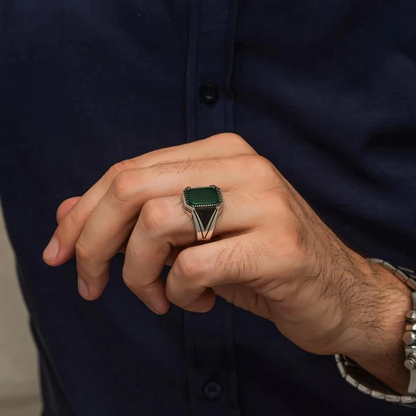 Yeşil Taşlı Kare Tasarım 925 Gümüş Yüzük - Resim 4