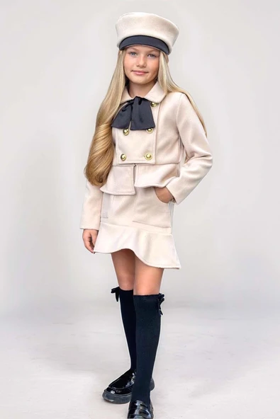 Kız Çocuk Asimetrik Kesim ve Düğme Detaylı Ceket Eteği Fırfır Detaylı Krem Kaşe Etekli Takım - 9