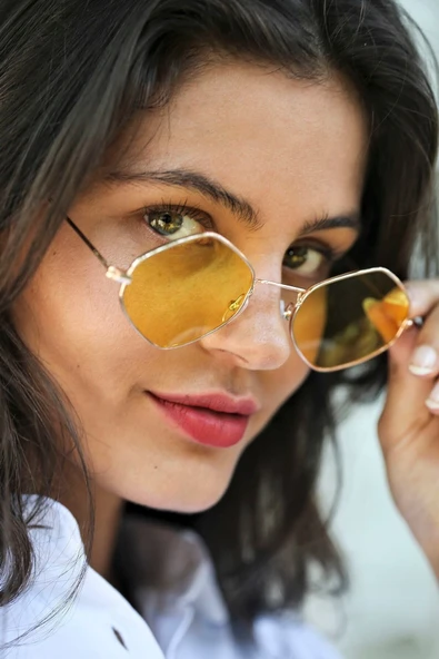 Dik Kare Sarı Kadın Güneş Gözlüğü - Resim 2