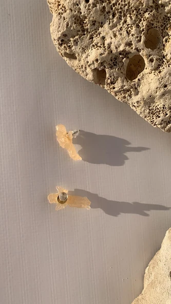 Sedefli Turuncu Renk Melek Şekil Gold Aksesuarlı 2.5cm Epoksi Küpe El Yapımı Hediyelik - Resim 2