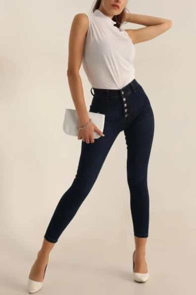 YÜKSEL BEL DÜĞME DETAYLI LACİVERT LİKRALI KOT PANTOLON