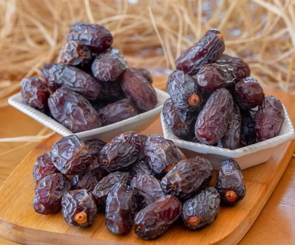 Jumbo Kudüs Hurması 1. Kalite Özel Seçim 1 kg ( Medjoul)