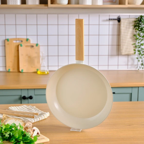 Karaca Swiss Crystal Almond Cream İndüksiyon Tabanlı Tava 26 Cm - Resim 4