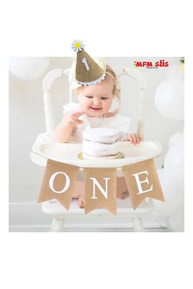 One 1 yaş papatyalı hasır şapka ve hasır banner set 2 ürün