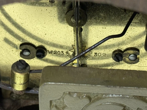 Junghans W203 Antika Mekanik Şömine Saati W001 - Resim 11