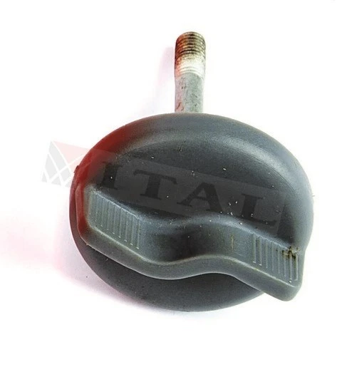 MOTORLU TESTERE HAVA FİLTRE KAPAK DÜĞMESİ OLEOMAC 947/952 İTAL ürün görseli