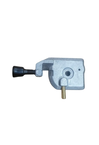 MOTORLU TESTERE KARBÜRATÖR ALT KAPAĞI HUSQVARNA 445/450 ürün görseli