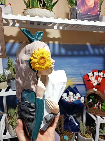 Papatyalı kız saksı