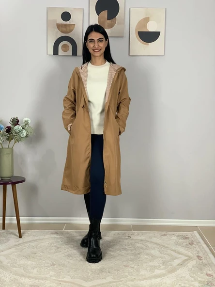 Kadın Kapüşonlu Çizgili Astarlı Taba Trençkot - Resim 2