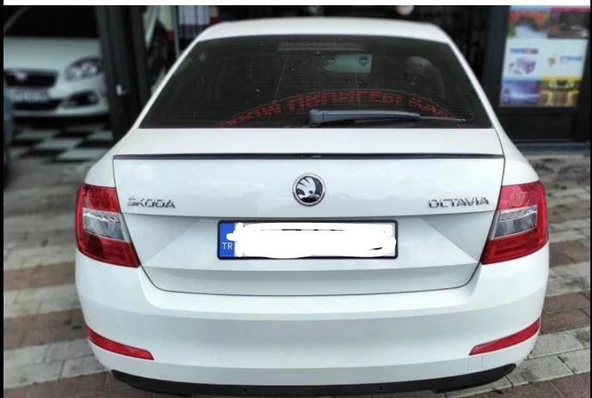 Skoda Ocrtavia Oem Spoiler Pianoblack
