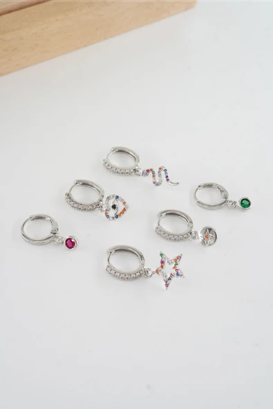 Kadın Vip Seri  Antialerjik Baget Zirkon Taşlı 6'lı Küpe - Resim 3