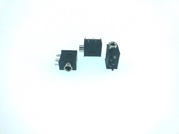 STEREO JAK  3,5mm DİŞİ PCB Tip 5 Pinli SİYAH DİK 90°  KS213-A