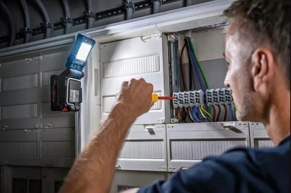 Bosch Professional Glı 18v-800 Hw Akülü Lamba - 3