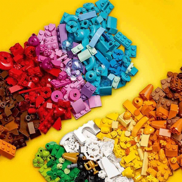 11029 LEGO® Classic Yaratıcı Parti Kutusu 900 parça +5 yaş