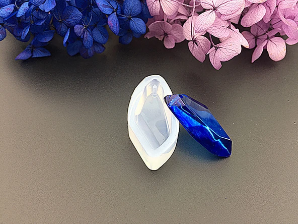 EPOKSİ REÇİNE SİLİKON KALIP İTHAL İKİLİ TAŞ FİGÜRLÜ KOLYE SİLİKON KALIP HB30215 - 0005 - 5