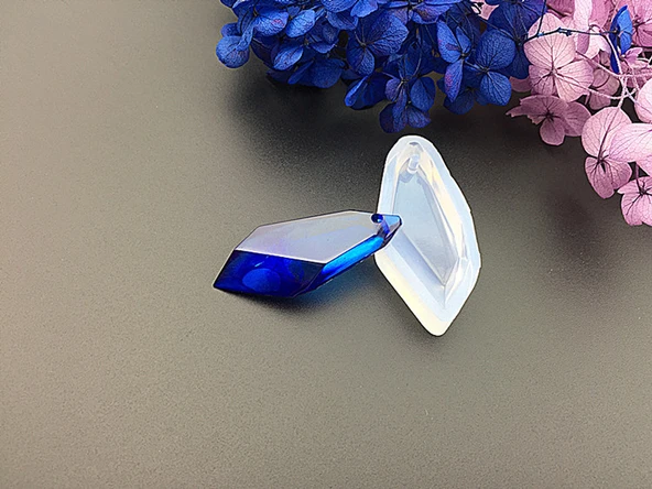 EPOKSİ REÇİNE SİLİKON KALIP İTHAL İKİLİ TAŞ FİGÜRLÜ KOLYE SİLİKON KALIP HB30215 - 0005 - 3