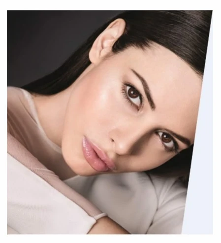 Maybelline New York Master Strobing Likit Aydınlatıcı - 200 Koyu Ton - 5
