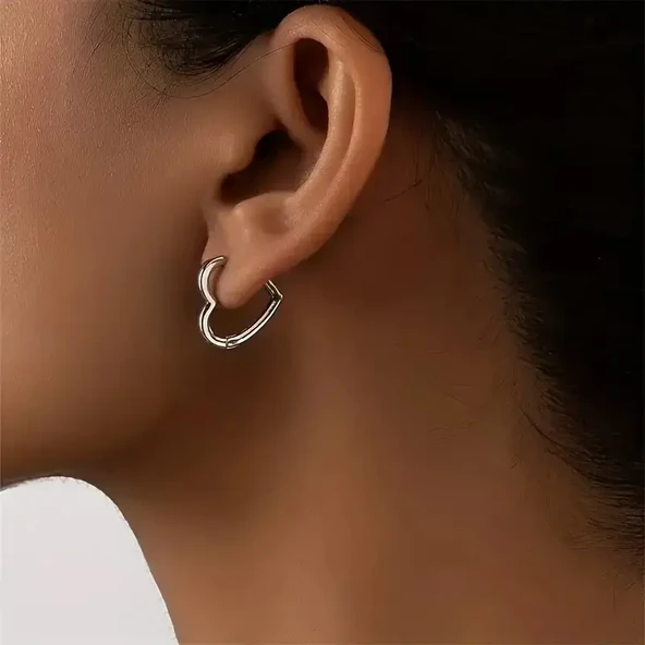 925 Ayar İthal Gümüş Kalp Model Halka Minimal Tasarım Şık Küpe ürün görseli 1