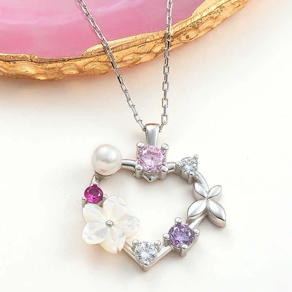 Gümüş Kalp Manolya Çiçeği Kelebek Kadın Kolye ürün görseli