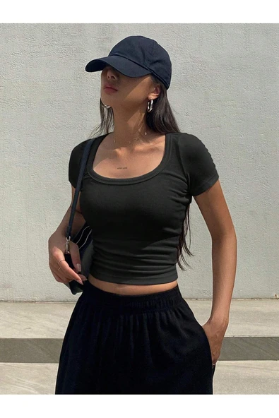 U Yaka Siyah Renk Fitilli Kısa Kollu Slim Fit Crop Top Bluz - 3