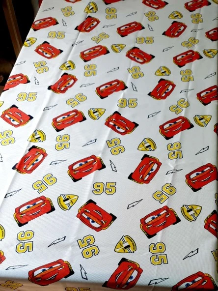 CARS BASKILI MASA VE ÇOCUK OYUN ÖRTÜSÜ (150*180 cm) - Resim 7