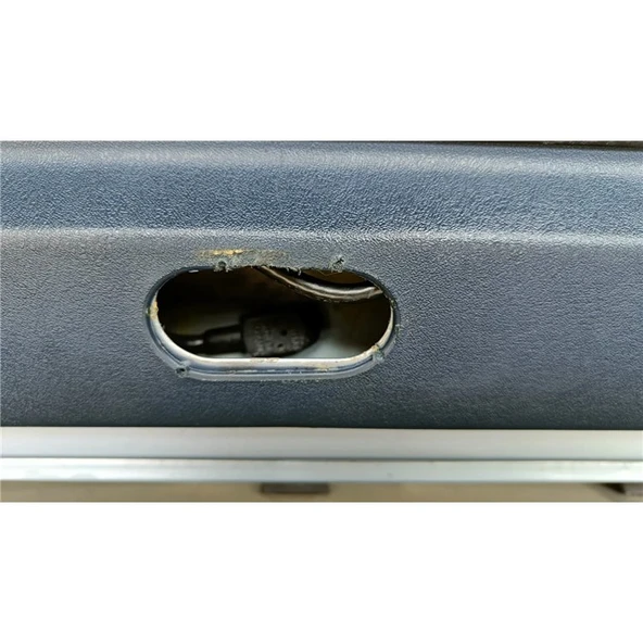 Mercedes W124 Bagaj Trim Kapağı - Resim 2