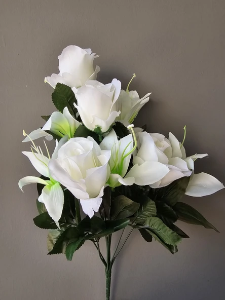 5 ADET GÜL 5 ADET ZAMBAK ARANJMANLI 423 CM GÜL BUKETİ ürün görseli