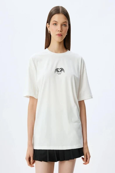 Koton Oversize Arkası Baskılı Sloganlı Bisiklet Yaka Kısa Kollu Tişört - Resim 3