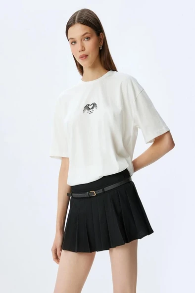 Koton Oversize Arkası Baskılı Sloganlı Bisiklet Yaka Kısa Kollu Tişört ürün görseli 1