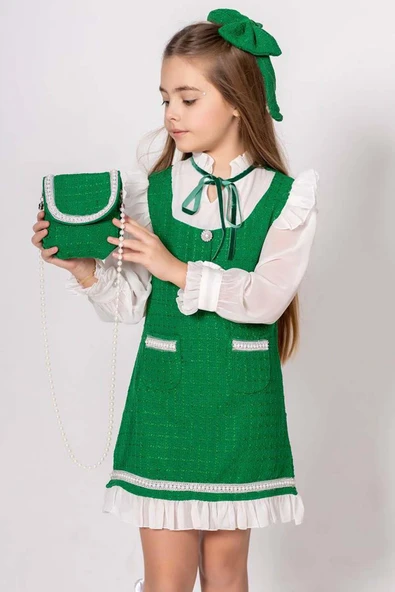 Kız Çocuk Kolları ve Yakası Şifon Etek Ucu Fırfırlı İnci İşlemeli Çift Cepli Yeşil Triko Elbise - Resim 4