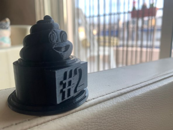 Lucky Turd Emoji Trophy Biblo Dekoratif Hediyelik Süs Eşyası - 1