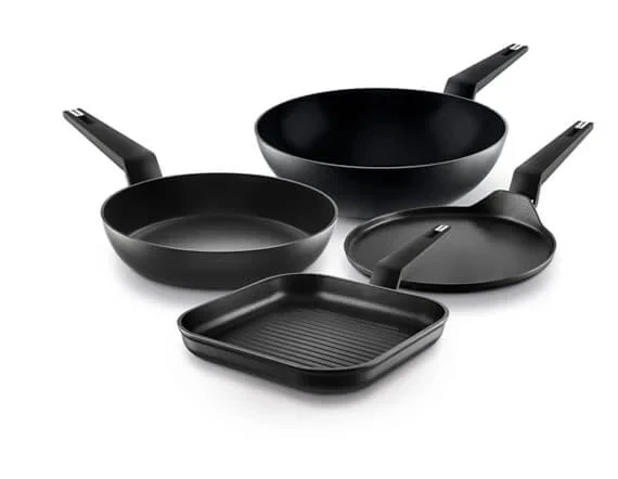 Titanium Serisi Yapışmaz Kaplamalı Dövme Alüminyum Krep Tavası  25cm - 5