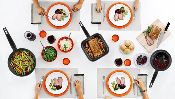 Titanium Serisi Yapışmaz Kaplamalı Dövme Alüminyum Krep Tavası  25cm - 6