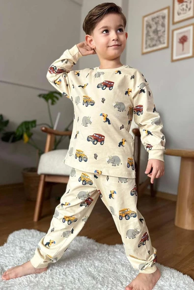 Erkek Çocuk Üzerinde Fil ve Papağan Digital Baskılı Krem Pijama Takımı - 1