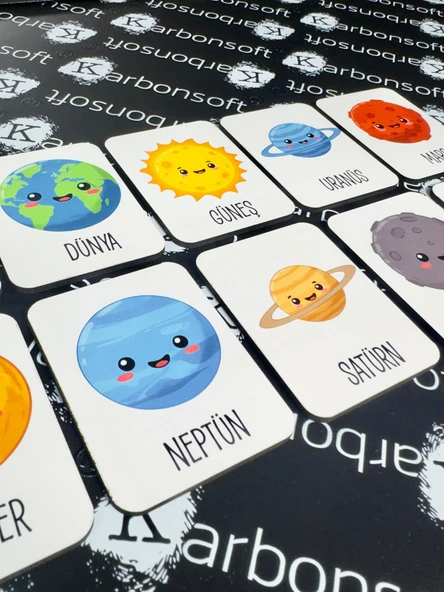Zeka Kartları Ahşap Eğitici Hafıza Eşleştirme Oyunu Sevimli Gezegenler Oyuncak ( 5,5 x 7,5 CM) - 5