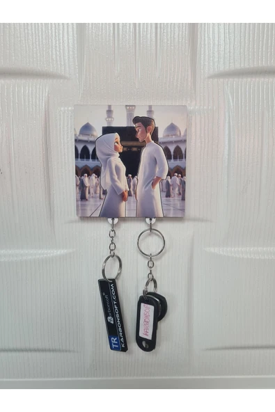 Kabe Temalı Erkek ve Kadın Figürlü Ahşap Anahtarlık ve Askılık