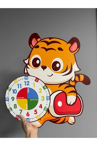 Sevimli Çantalı Kaplan Tiger Montessori Çocuk Odası Eğitici Ahşap Duvar Saati - Sessiz Mekanizma