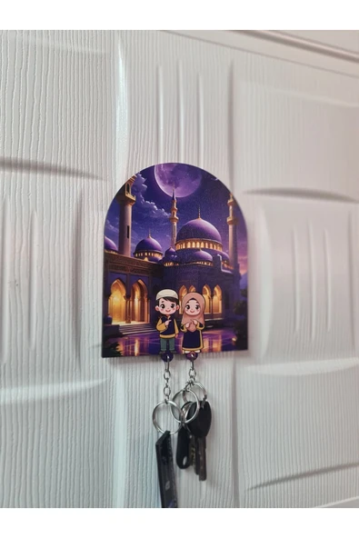 Camii ve Başörtülü Kadın ve Erkek Figürlü Ahşap Anahtarlık ve Askılık - 2