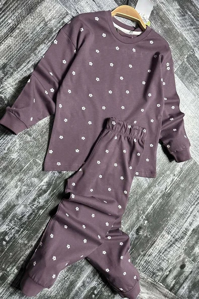 Kız Çocuk Bilekleri Manşetli Papatya Desenli Mor Pijama Takımı - 4