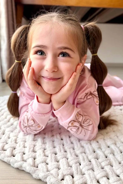 Kız Çocuk Bilekleri Manşetli Kelebek Desenli Pembe Pijama Takımı - 5