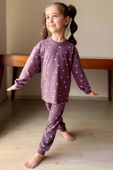 Kız Çocuk Bilekleri Manşetli Papatya Desenli Mor Pijama Takımı ürün görseli